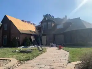 How to Remove Moss from a Roof in St. Joseph MO